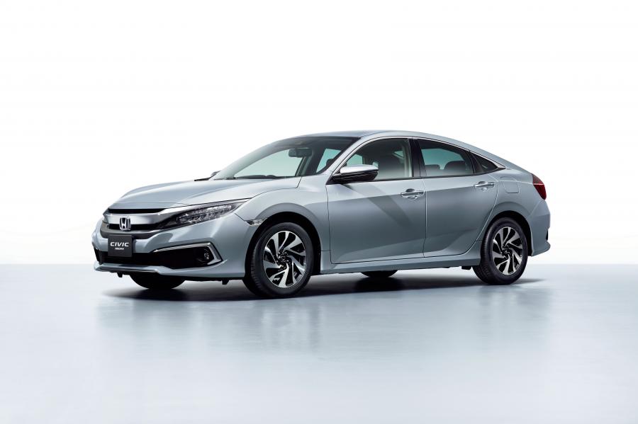  Honda Civic Sedan (FC) 2019 года  (JP) (фото 11 из 13)